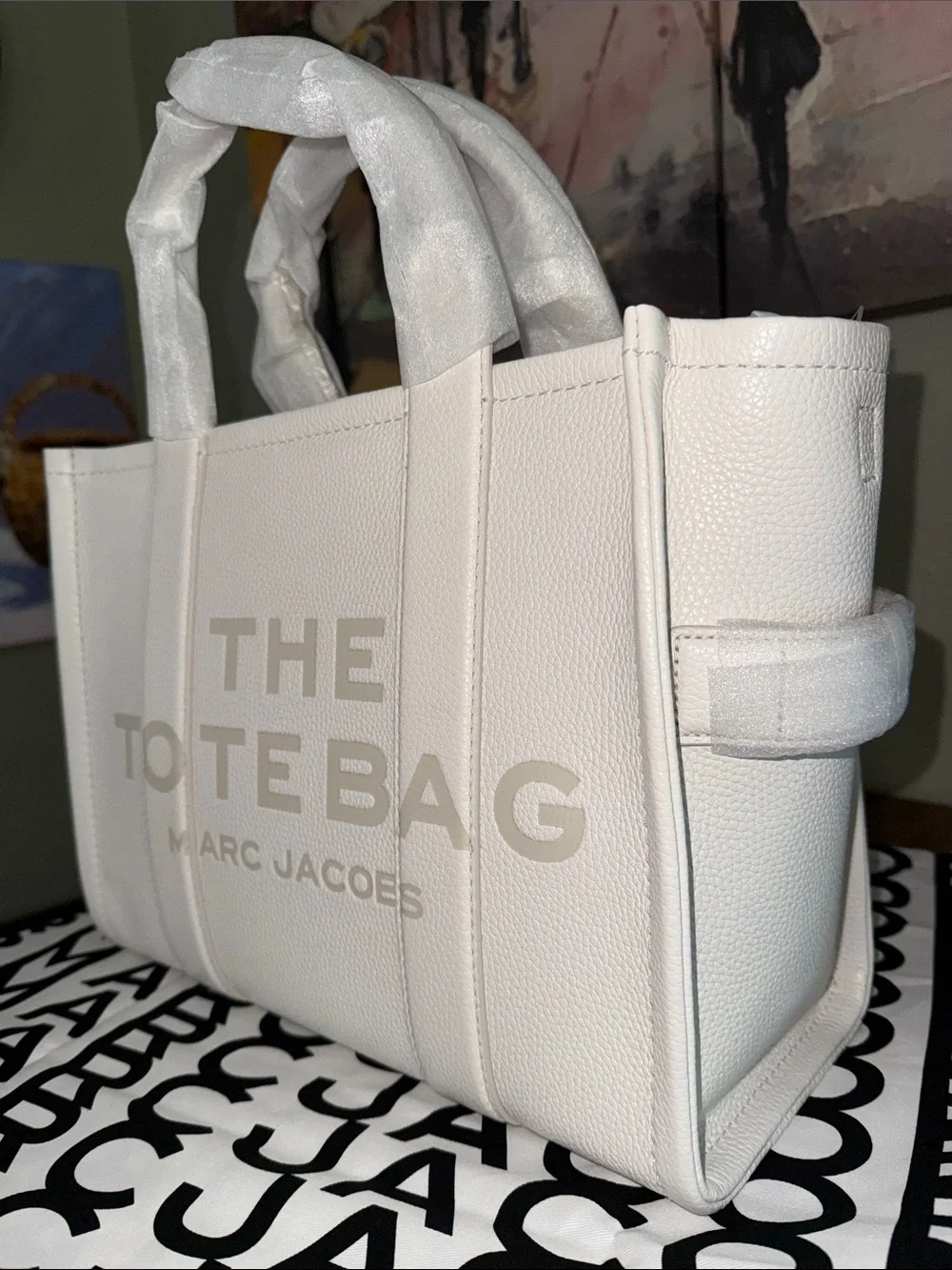 Marc Jacobs The Leather Medium Tote Bag